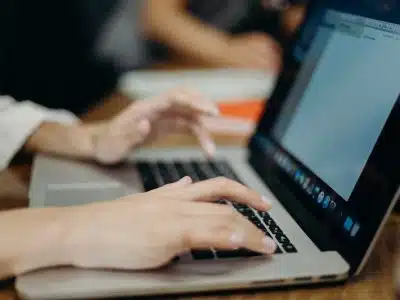Comment utiliser le SEO pour améliorer votre présence en ligne