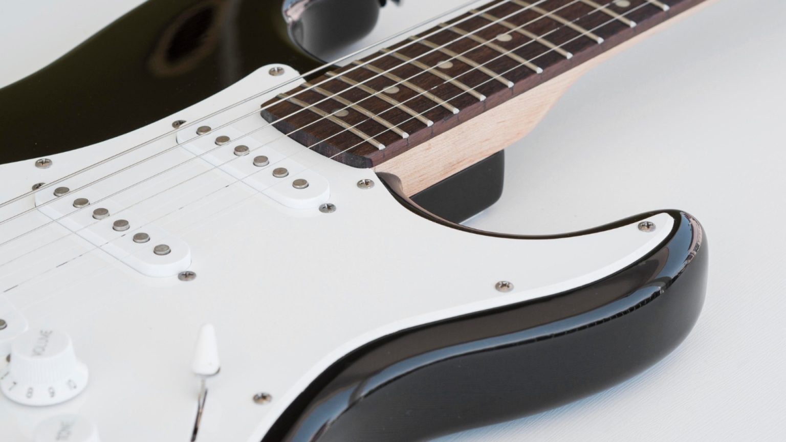 Débutant ou confirmé : quelle guitare électrique pour quel niveau de jeu ?